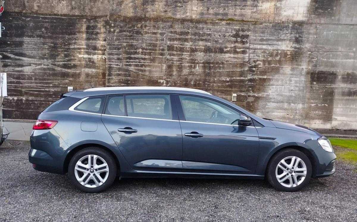 renault-megane-sport-tourer-2019-diesel-1461cc