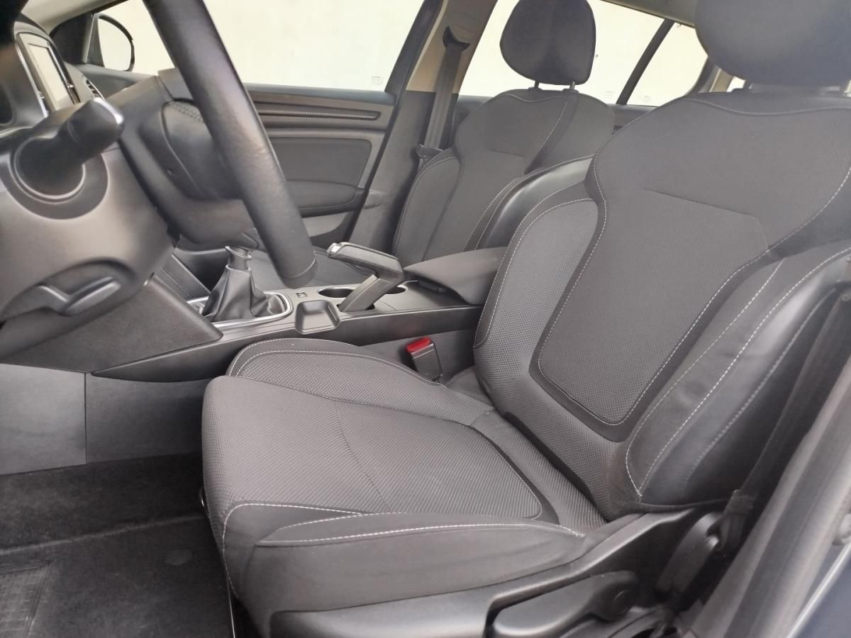 renault-megane-sport-tourer-2019-diesel-1461cc