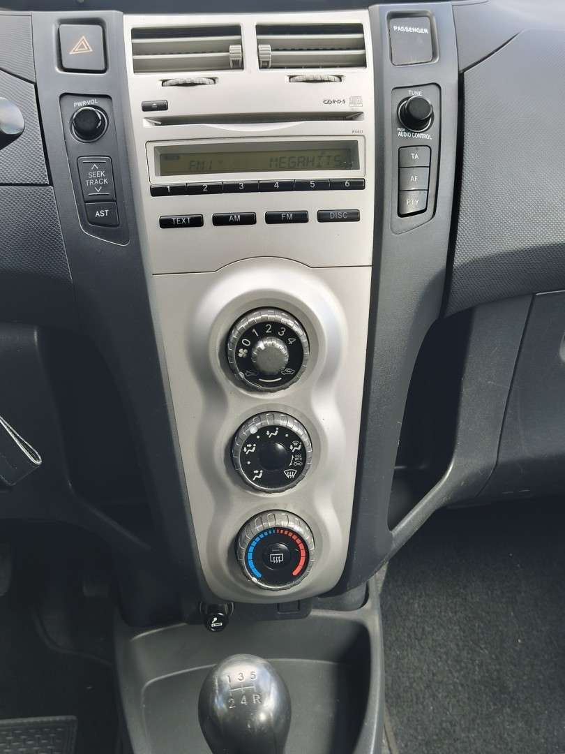 toyota-yaris-2006-gasolina-998cc