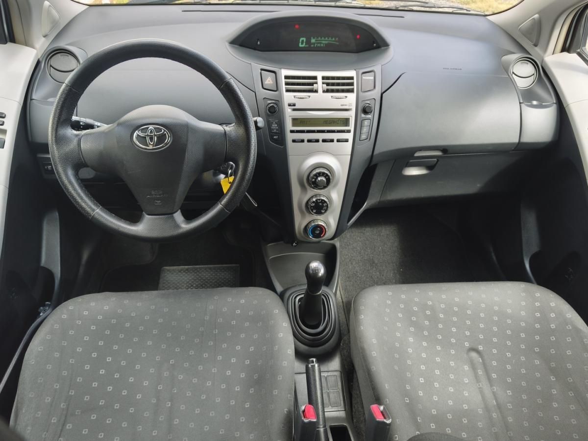 toyota-yaris-2006-gasolina-998cc