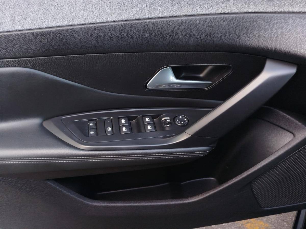 peugeot-308-sw-2022-gasolina-1199cc