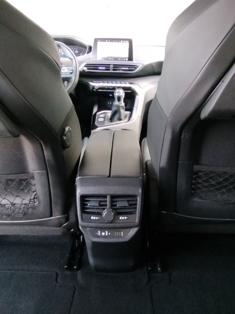 peugeot-5008-2017-gasolina-1199cc