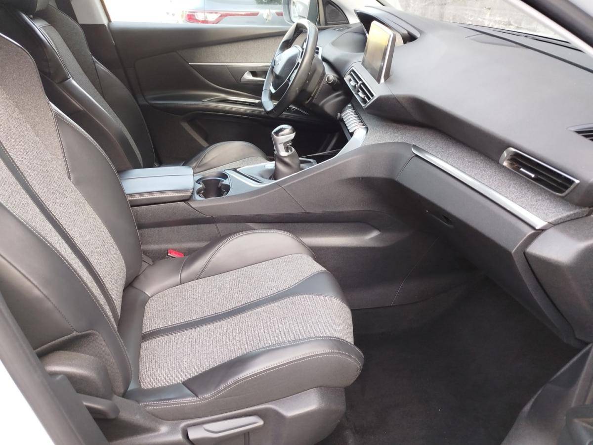 peugeot-5008-2017-gasolina-1199cc