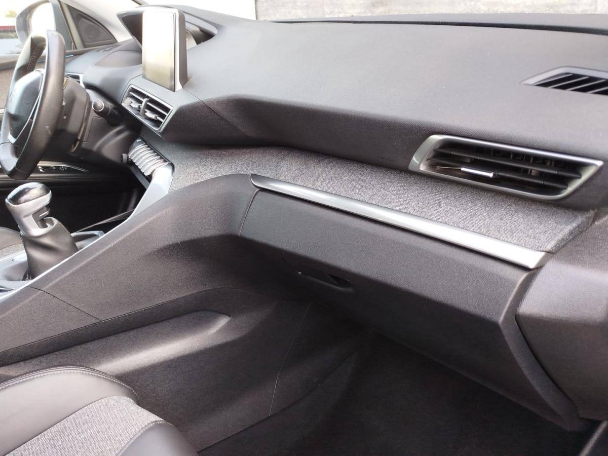 peugeot-5008-2017-gasolina-1199cc