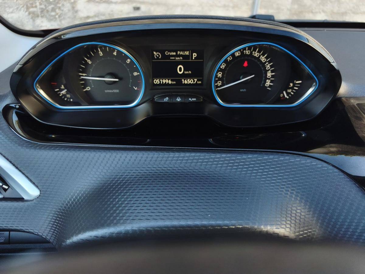 peugeot-2008-2017-gasolina-1199cc