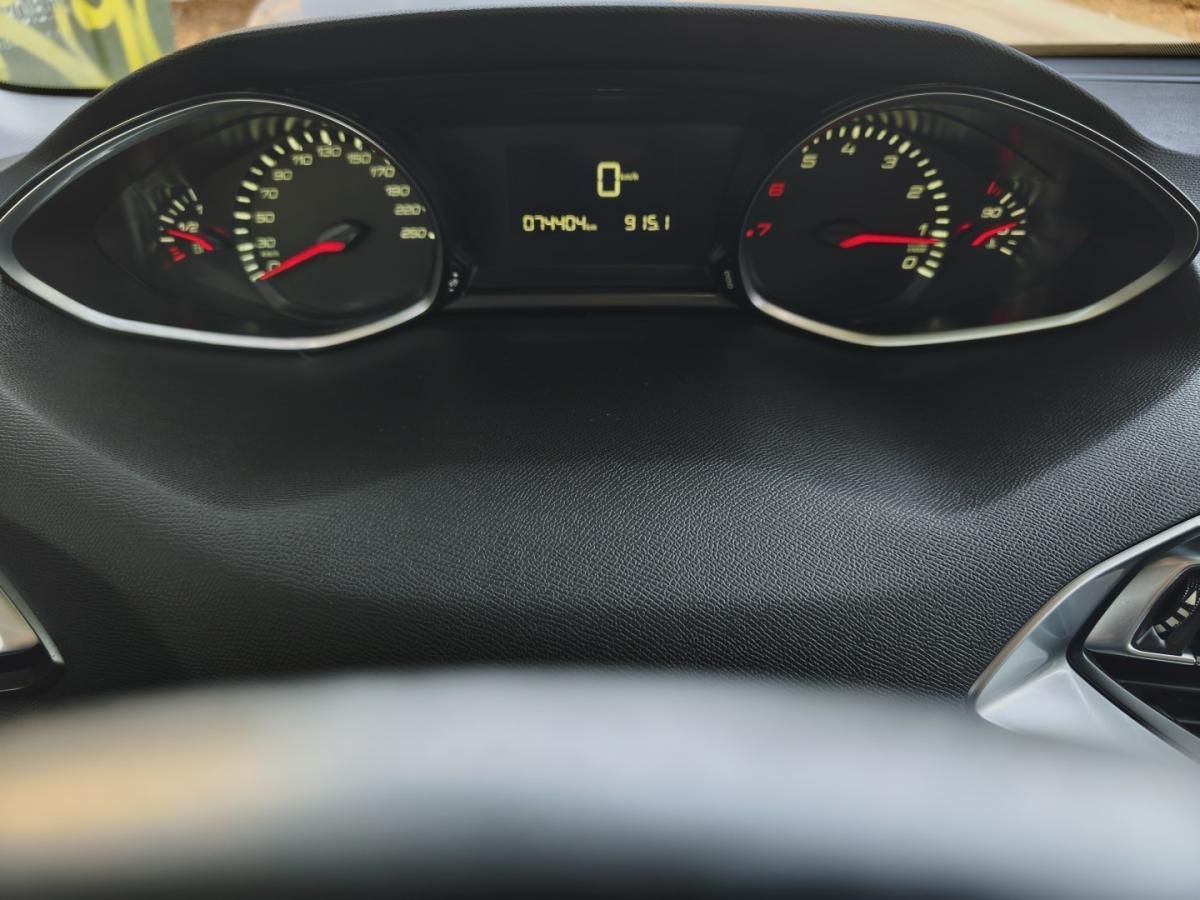 peugeot-308-sw-2018-gasolina-1199cc