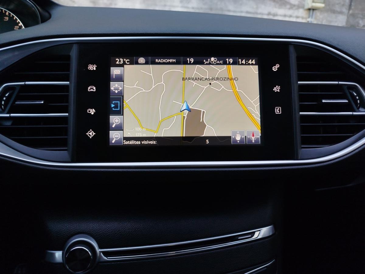 peugeot-308-2016-gasolina-1199cc