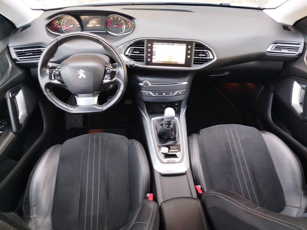 peugeot-308-2016-gasolina-1199cc