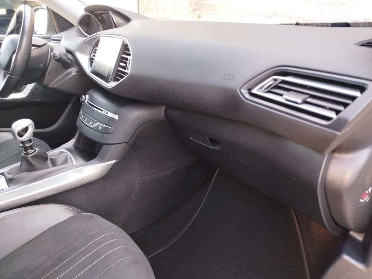 peugeot-308-2016-gasolina-1199cc