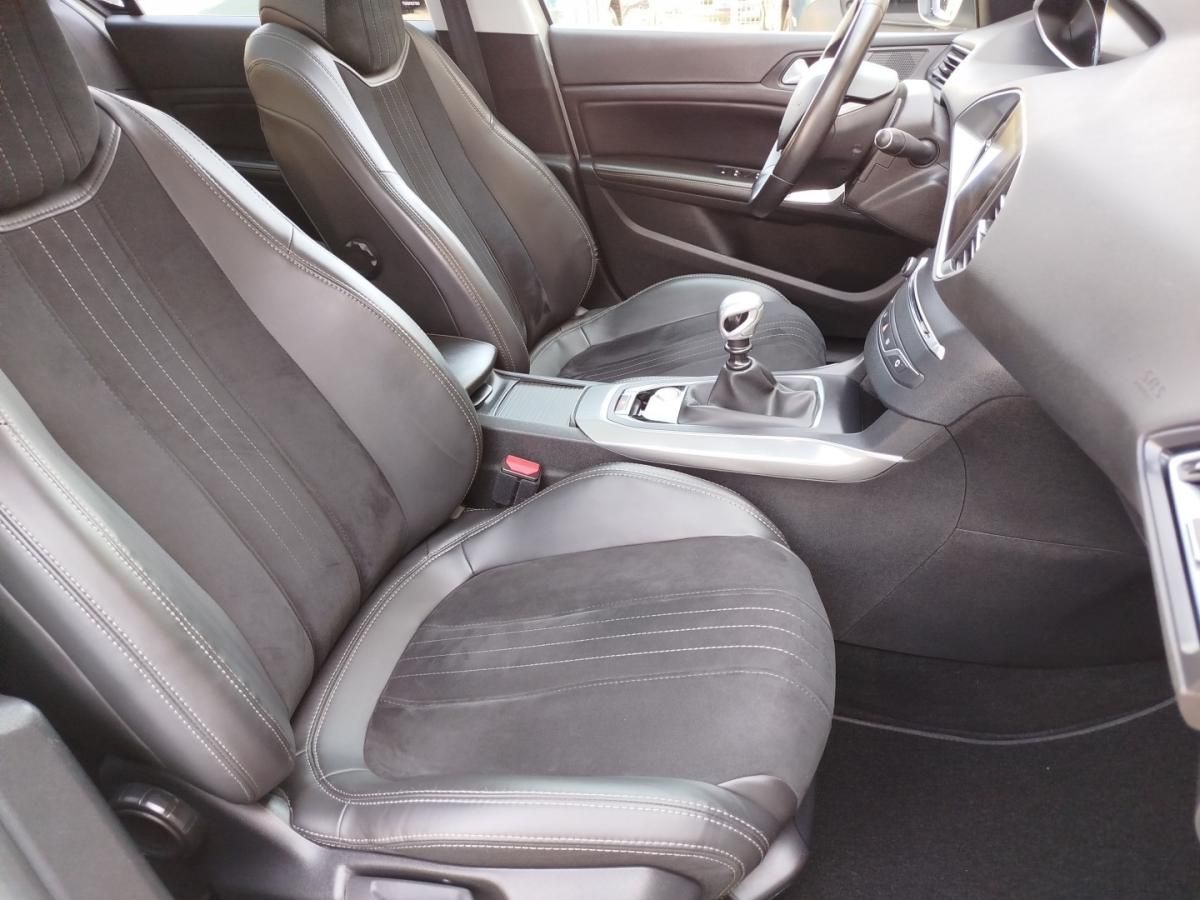 peugeot-308-2016-gasolina-1199cc