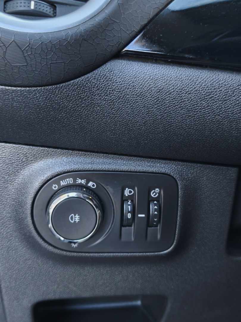 opel-adam-2015-gasolina-1229cc