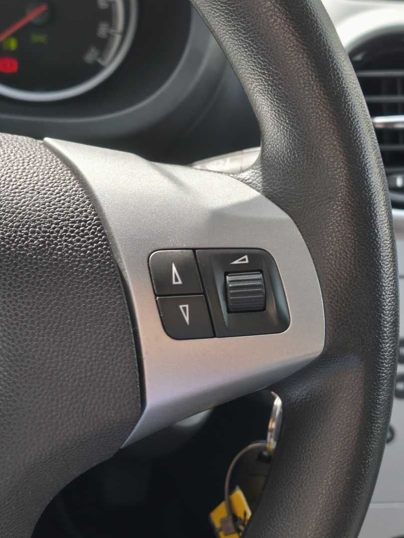 opel-corsa-2011-gasolina-1229cc