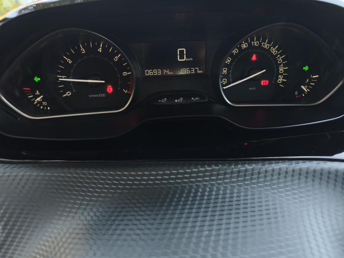 peugeot-2008-2019-gasolina-1199cc