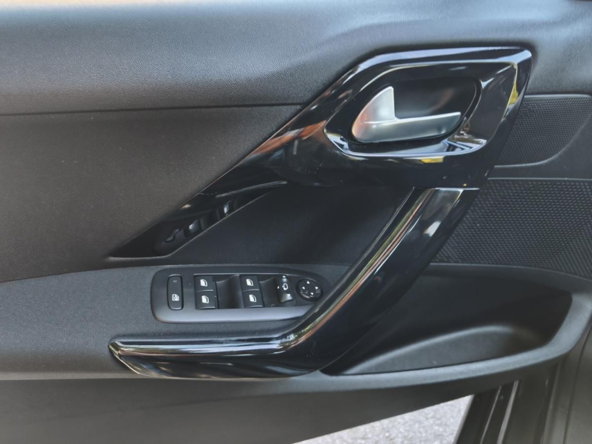 peugeot-2008-2019-gasolina-1199cc