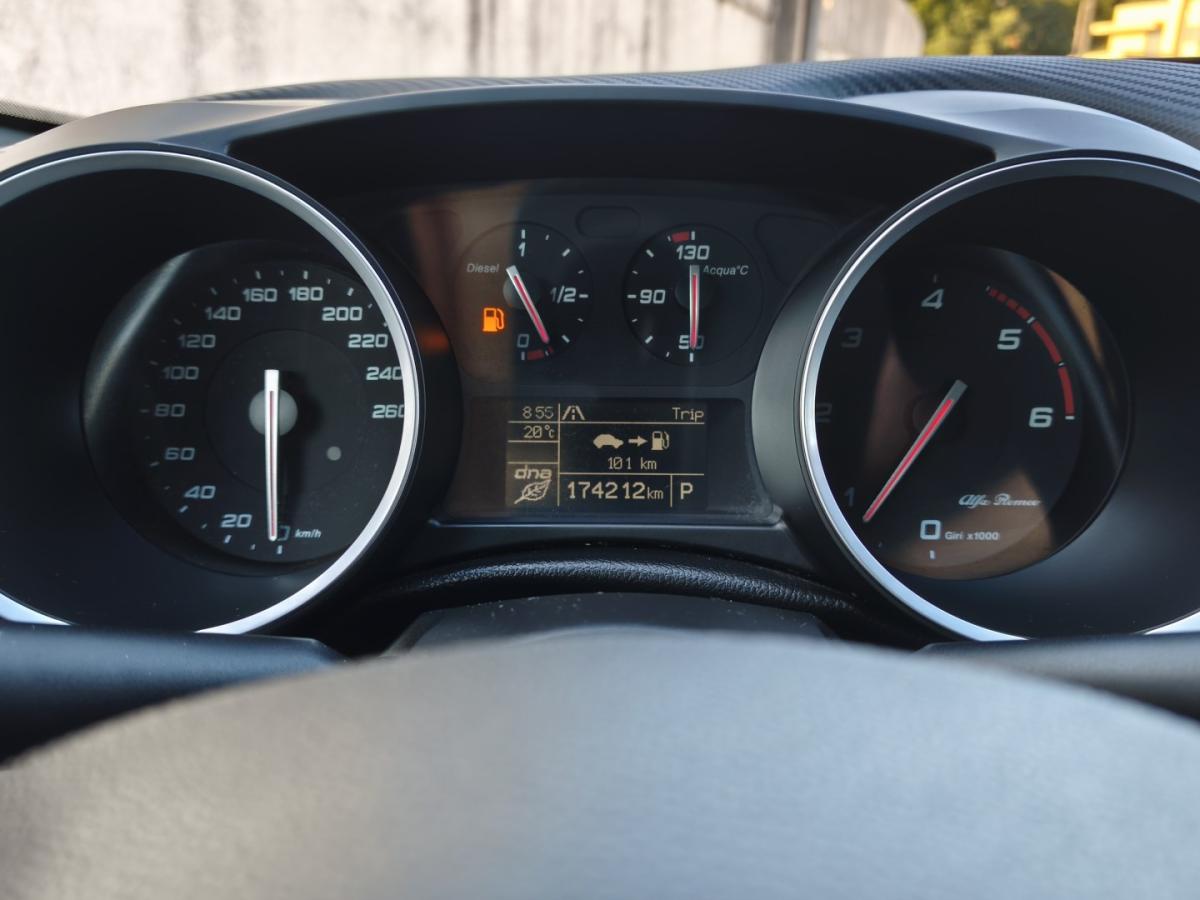 alfa-romeo-giulietta-2016-diesel-1598cc