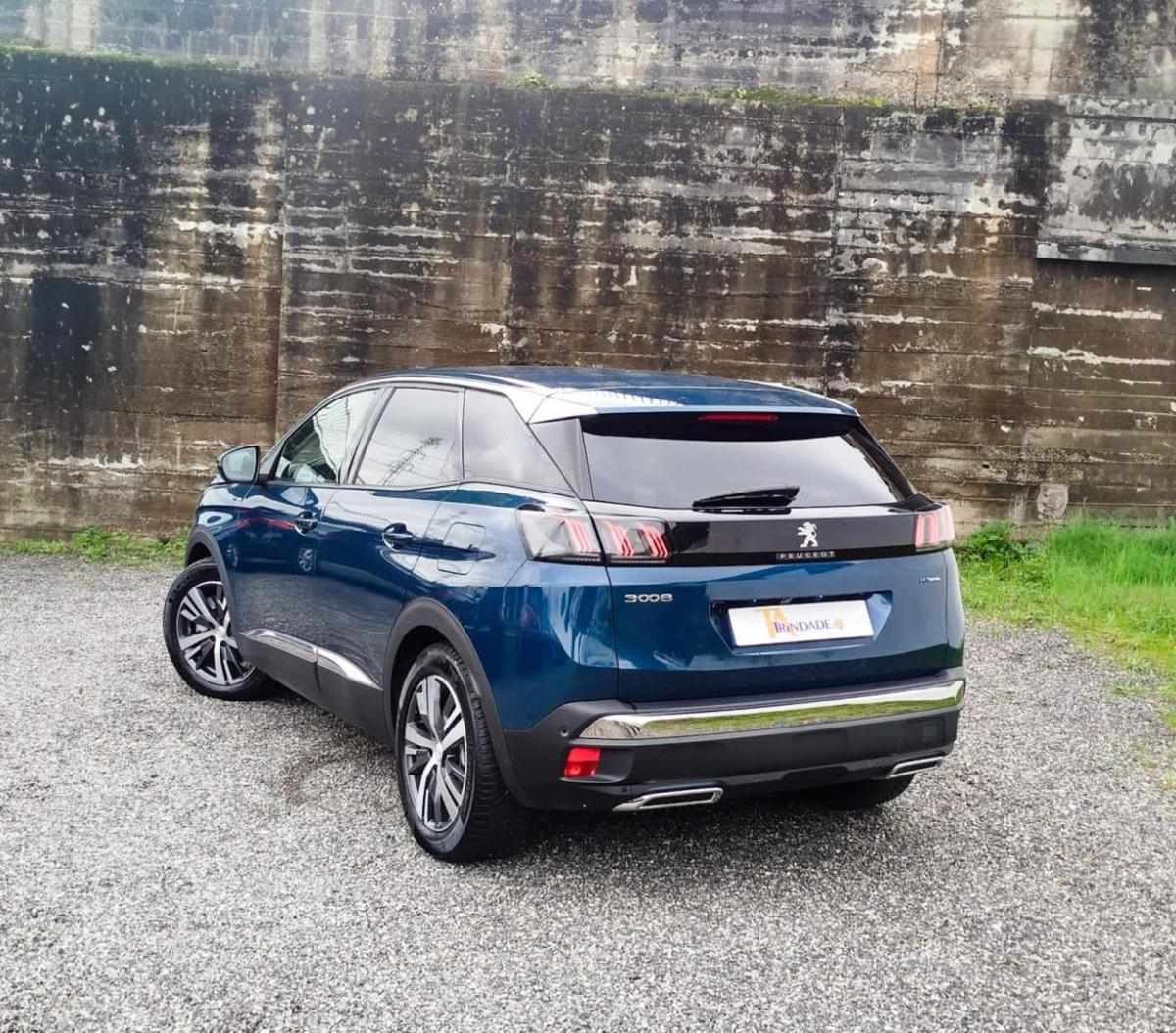 peugeot-3008-2022-hibrido-1598cc