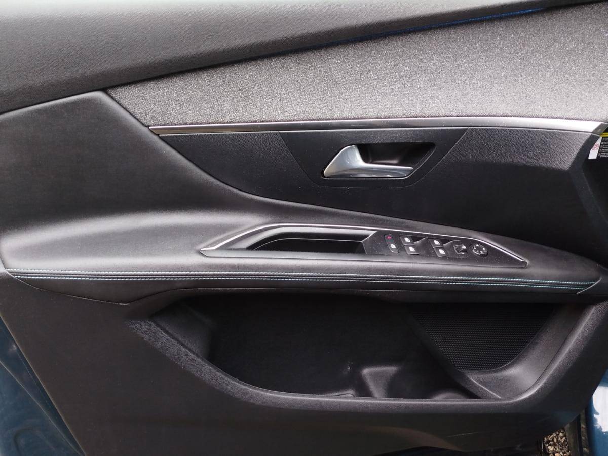 peugeot-3008-2022-hibrido-1598cc