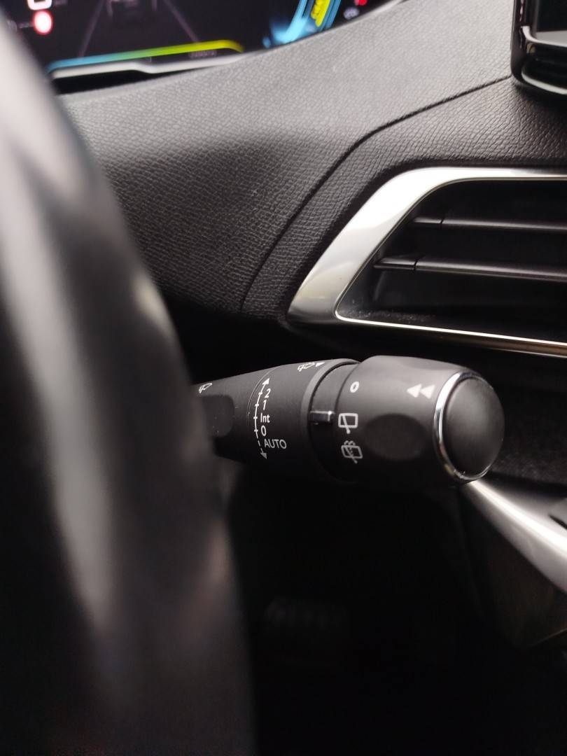 peugeot-3008-2022-hibrido-1598cc