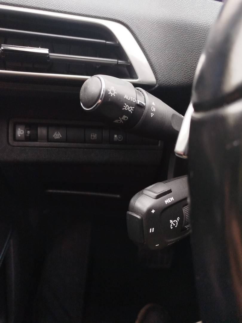 peugeot-3008-2022-hibrido-1598cc