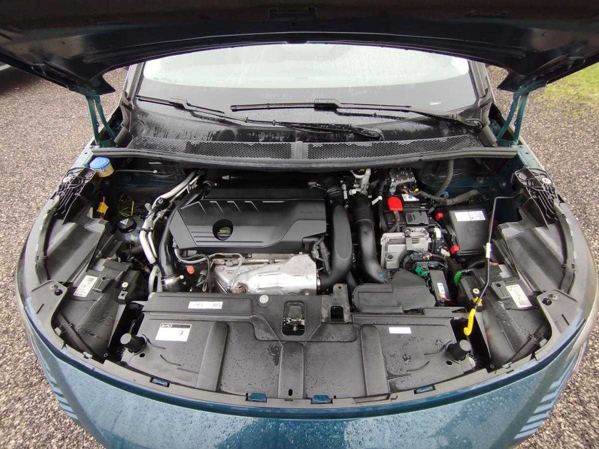 peugeot-3008-2022-hibrido-1598cc