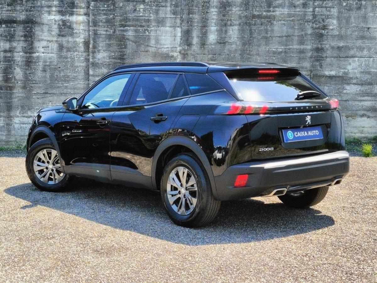 peugeot-2008-2023-gasolina-1199cc