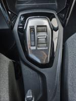 peugeot-2008-2023-gasolina-1199cc