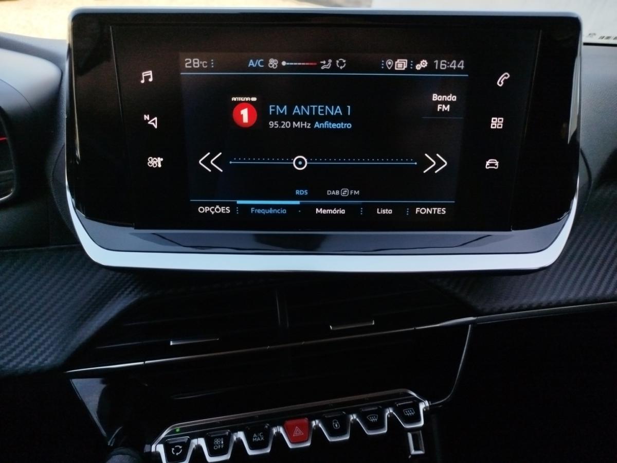 peugeot-208-2020-gasolina-1199cc
