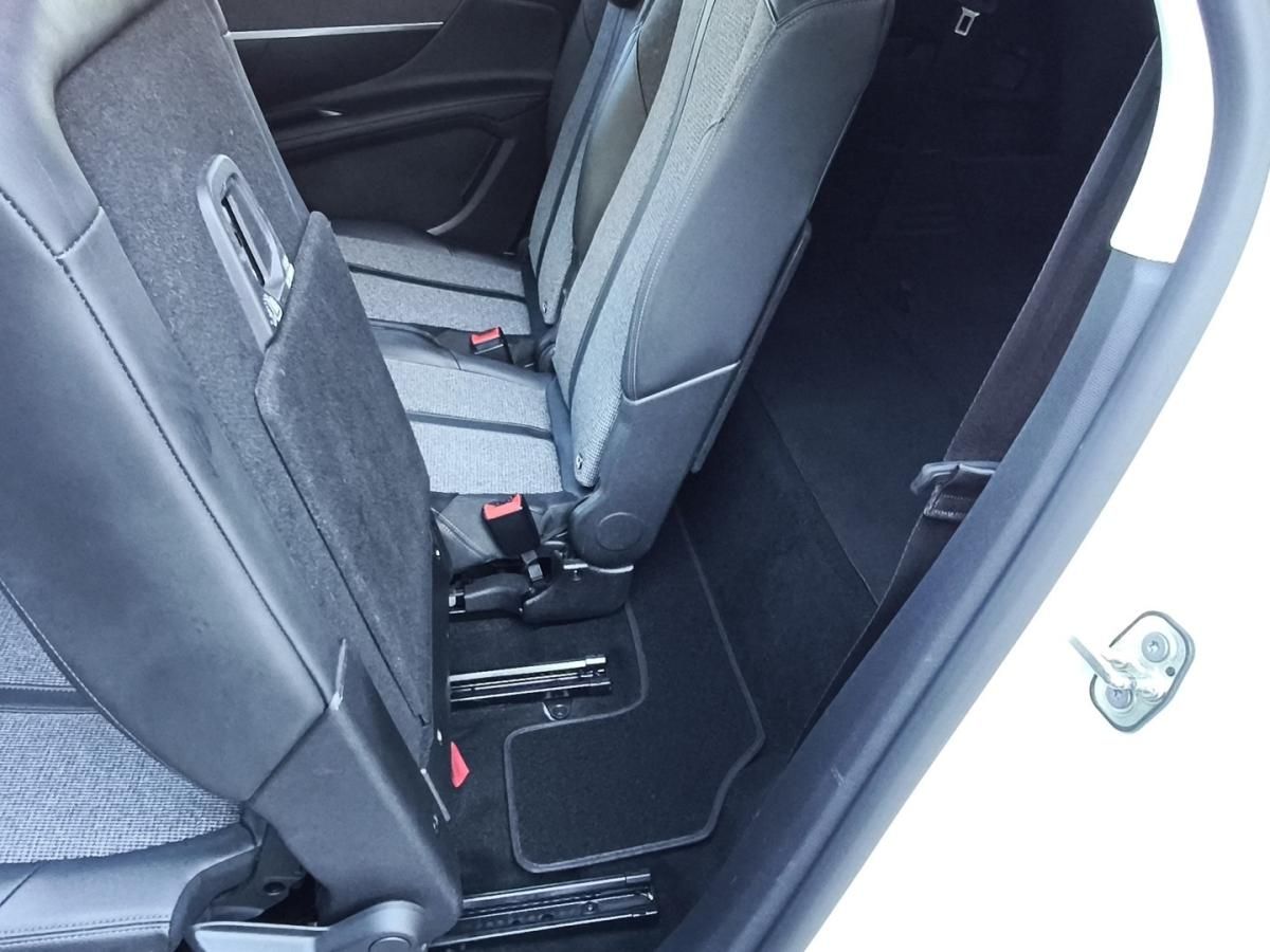 peugeot-5008-2019-gasolina-1199cc