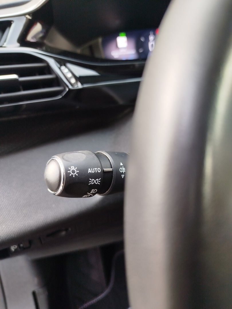 peugeot-308-2022-gasolina-1199cc