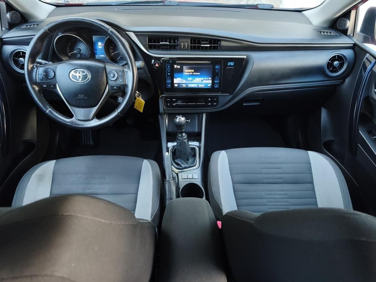 toyota-auris-2015-gasolina-1197cc