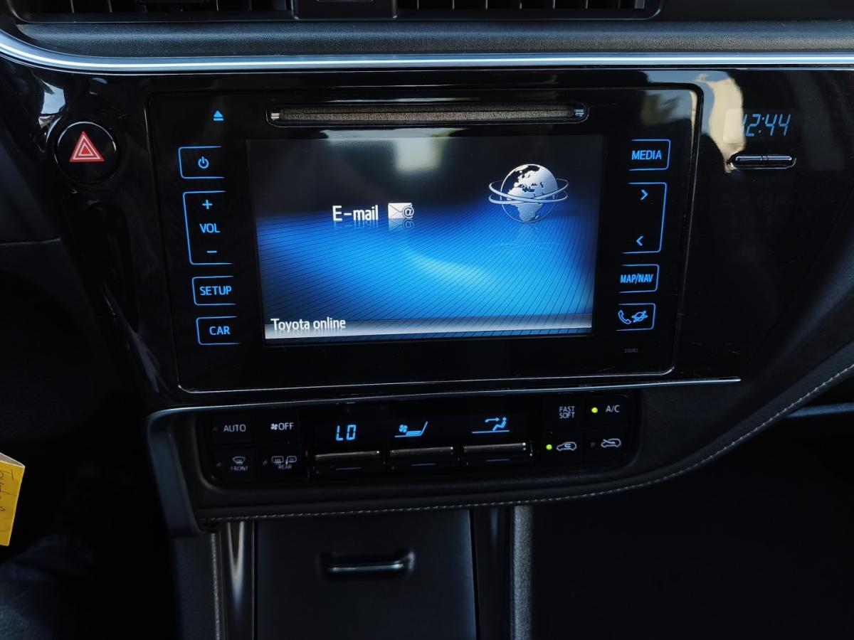 toyota-auris-2015-gasolina-1197cc