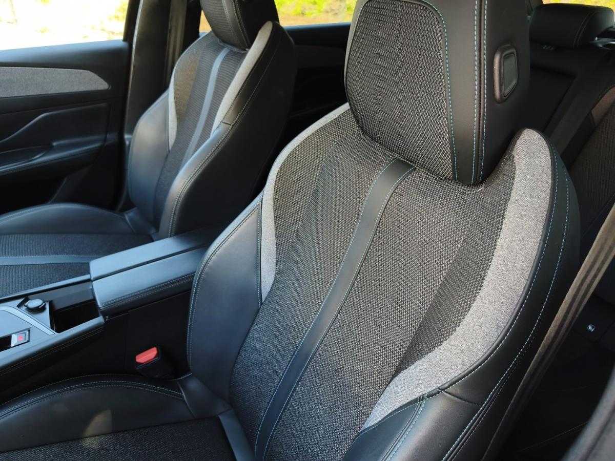 peugeot-308-2023-gasolina-1199cc