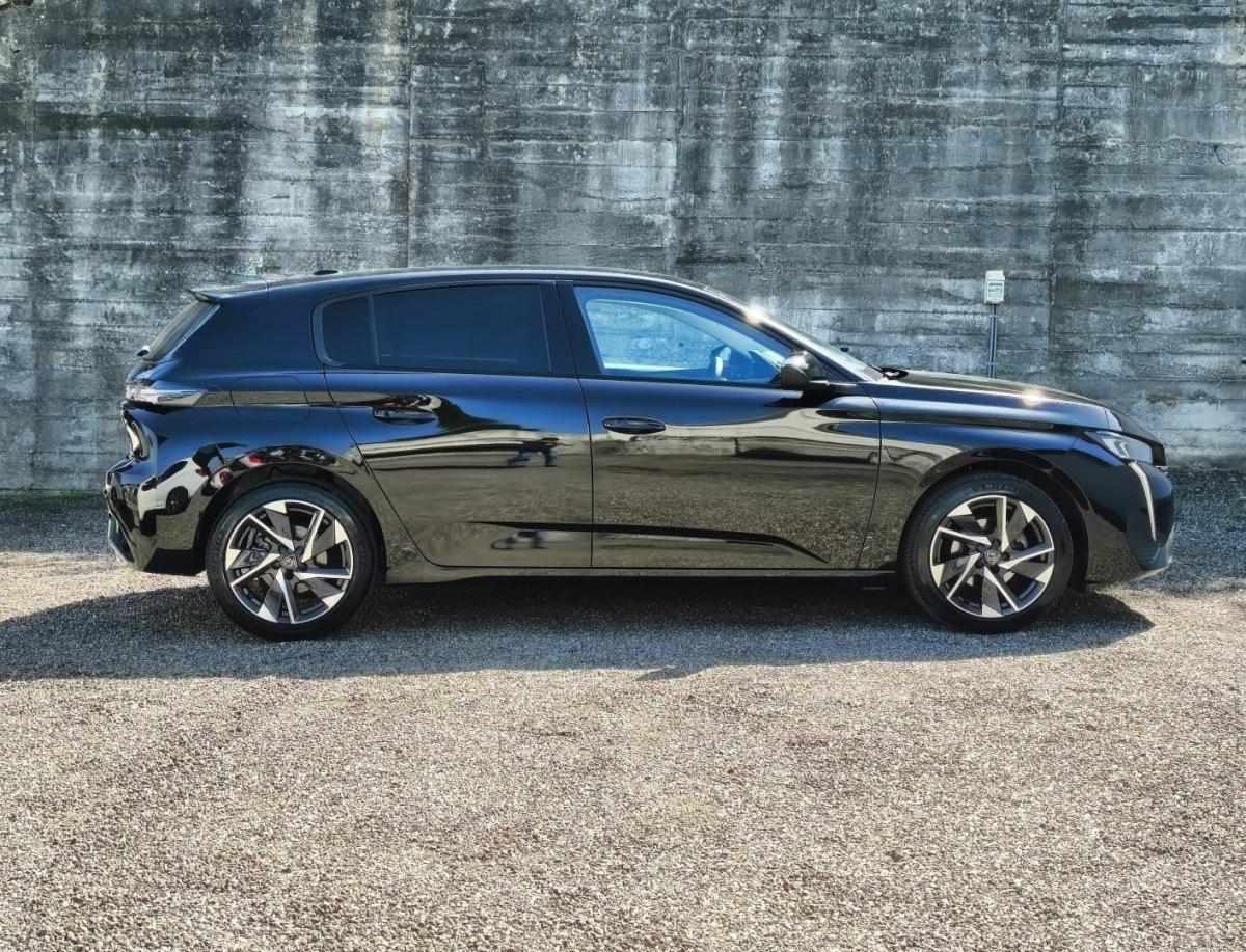 peugeot-308-2023-gasolina-1199cc