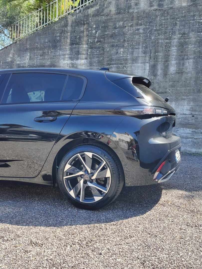 peugeot-308-2023-gasolina-1199cc