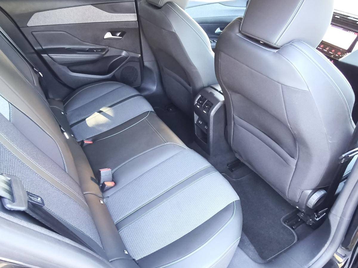 peugeot-308-2023-gasolina-1199cc