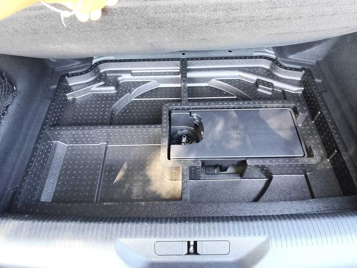 peugeot-308-2023-gasolina-1199cc