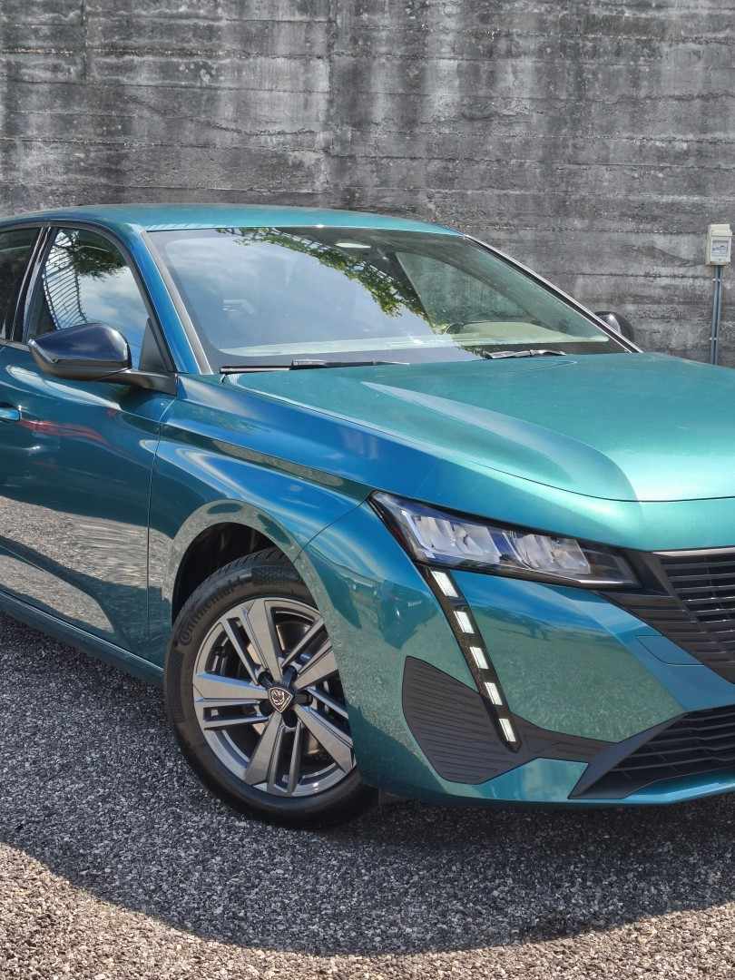 peugeot-308-sw-2023-gasolina-1199cc