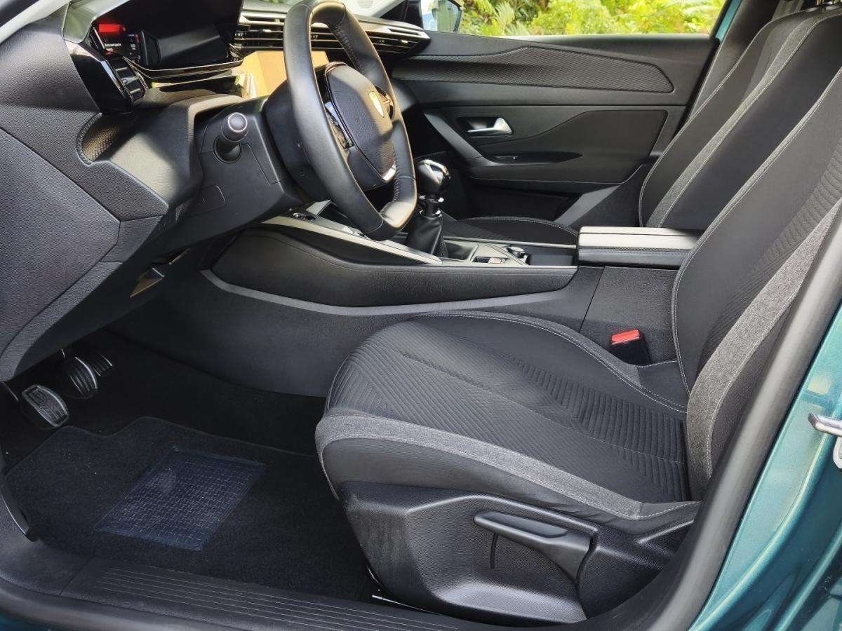 peugeot-308-sw-2023-gasolina-1199cc