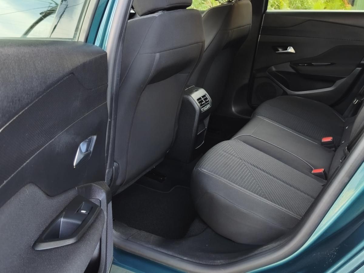 peugeot-308-sw-2023-gasolina-1199cc