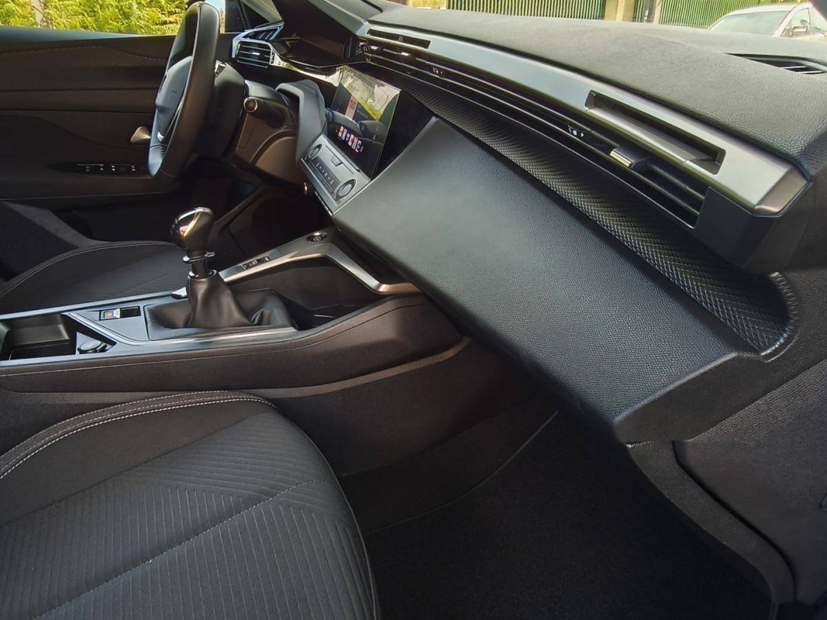 peugeot-308-sw-2023-gasolina-1199cc