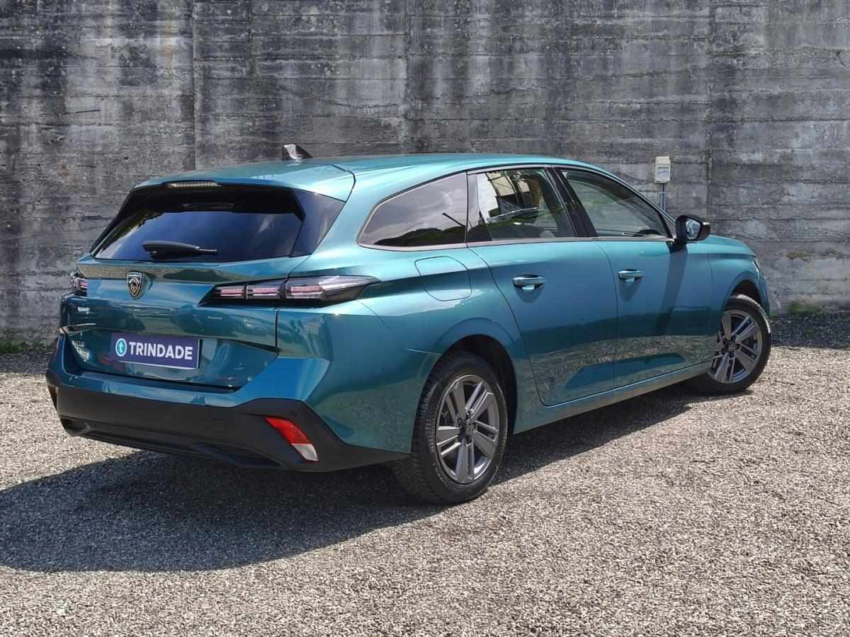 peugeot-308-sw-2023-gasolina-1199cc