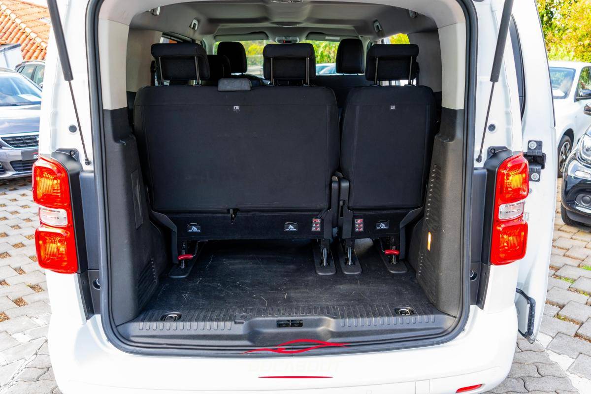 peugeot-traveller-2016-diesel-1560cc