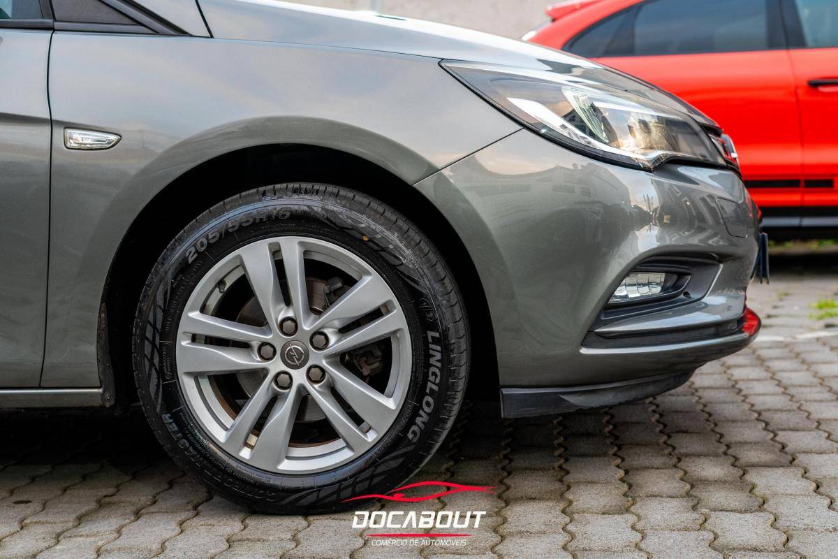 opel-astra-2018-gasolina-999cc