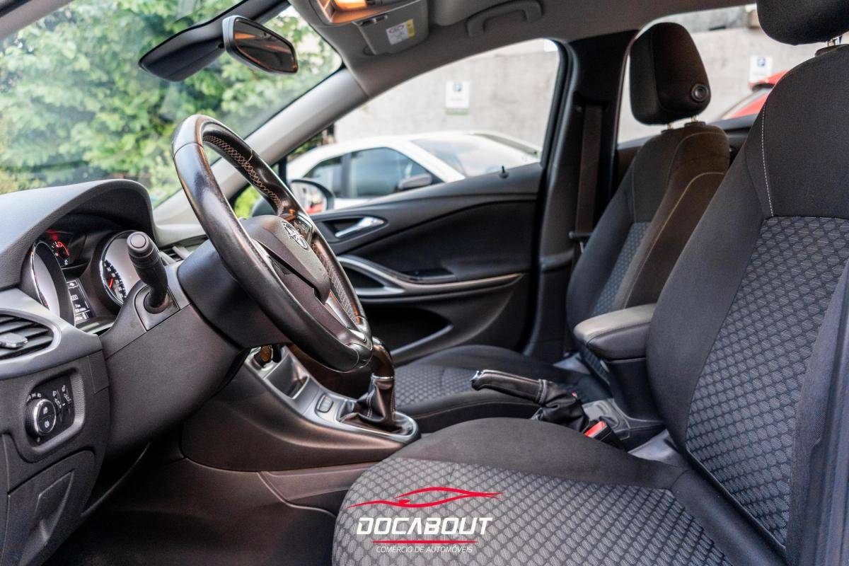opel-astra-2018-gasolina-999cc