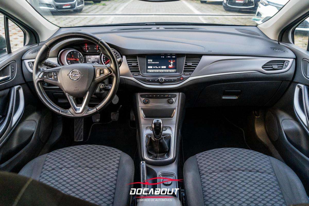 opel-astra-2018-gasolina-999cc