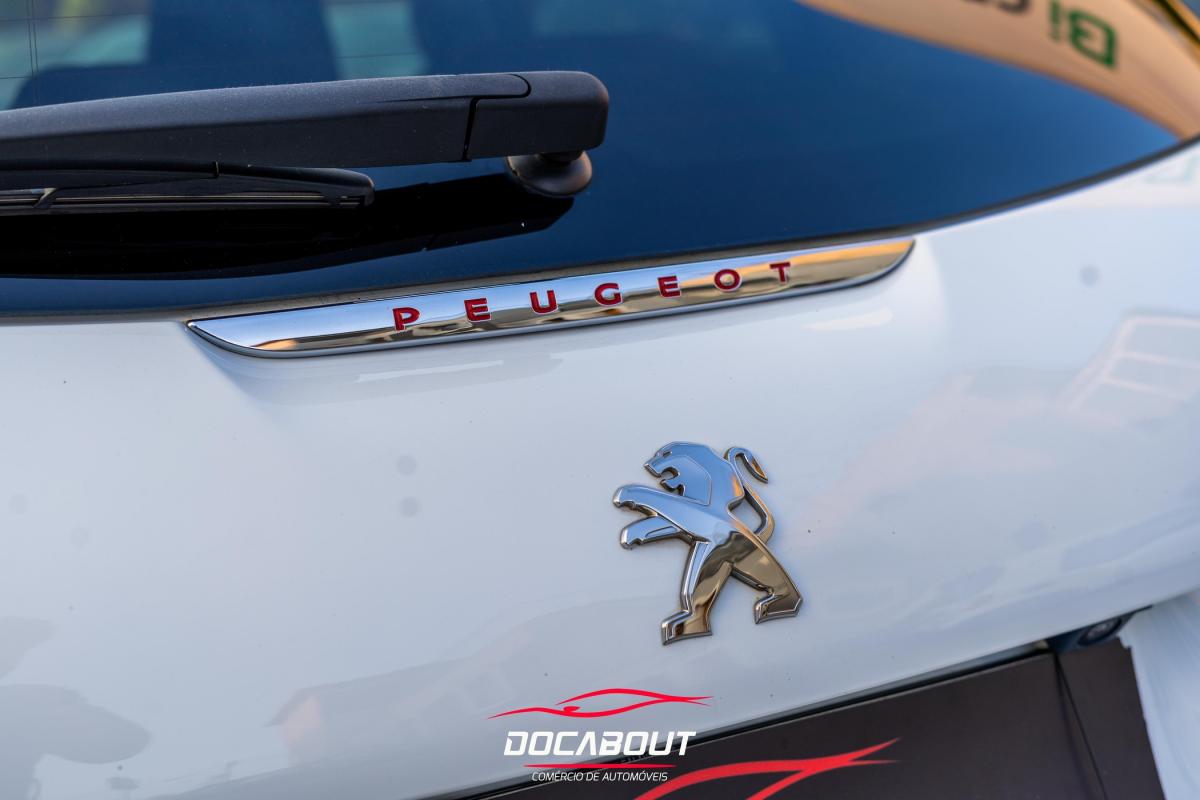 peugeot-208-2015-gasolina-1199cc