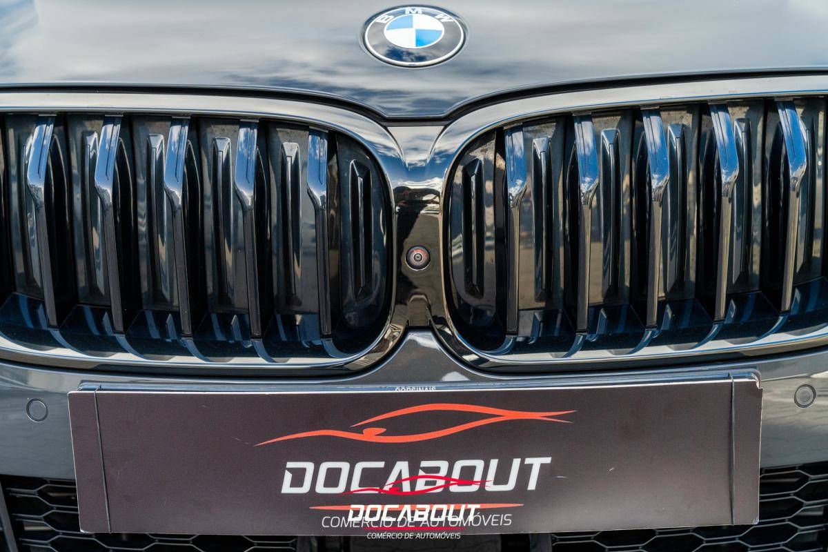 bmw-serie-8-2018-diesel-2993cc