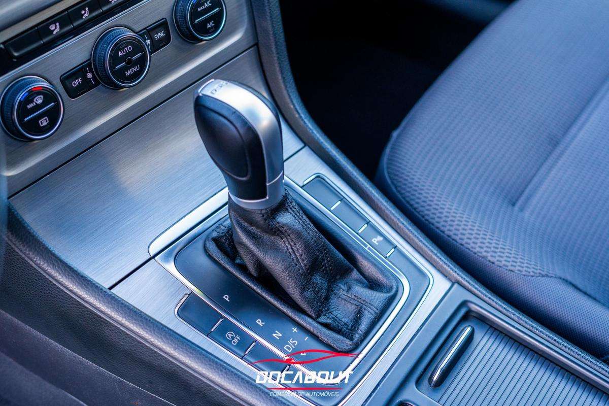 volkswagen-golf-2017-diesel-1598cc