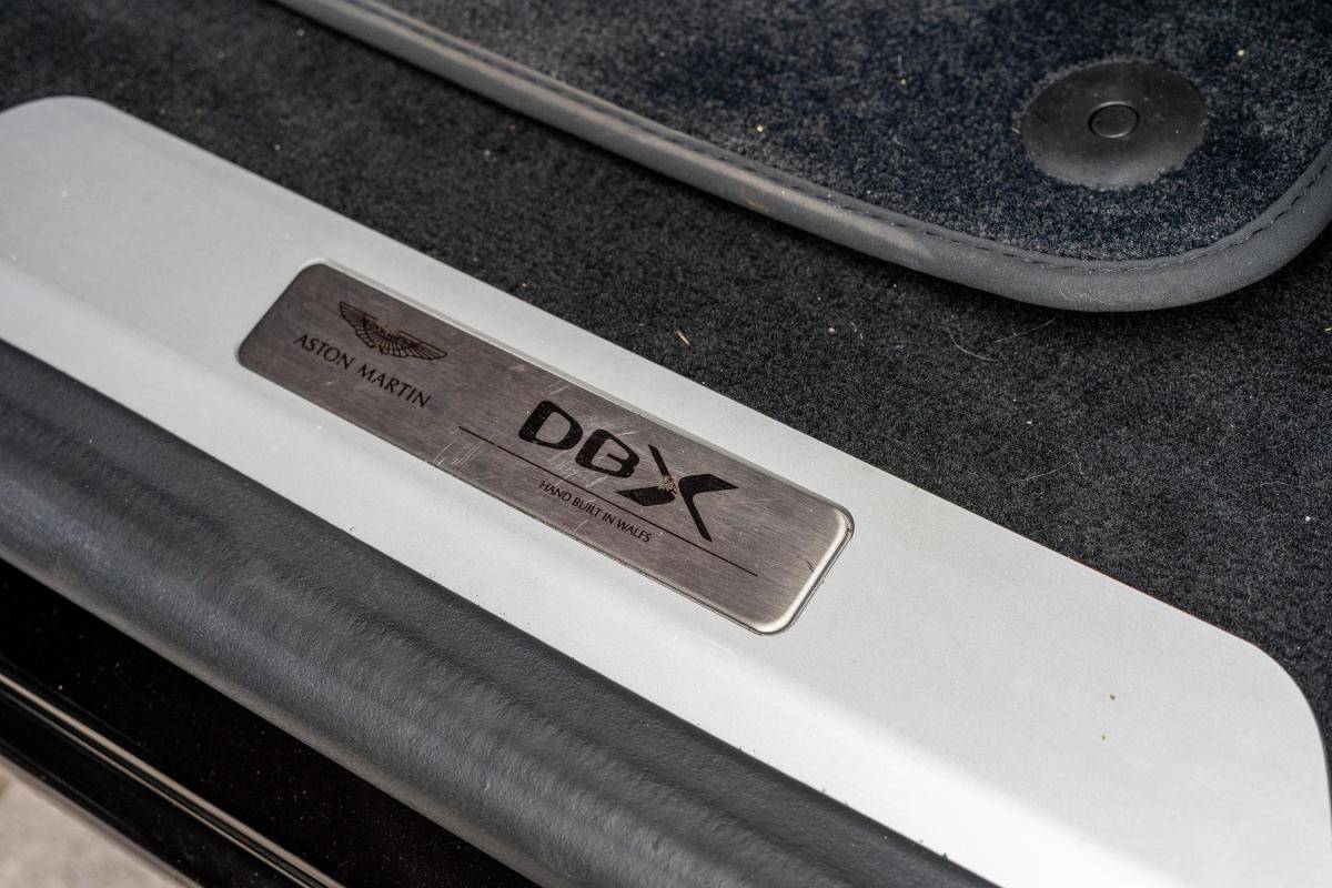 aston-martin-dbx-2021-gasolina-3982cc