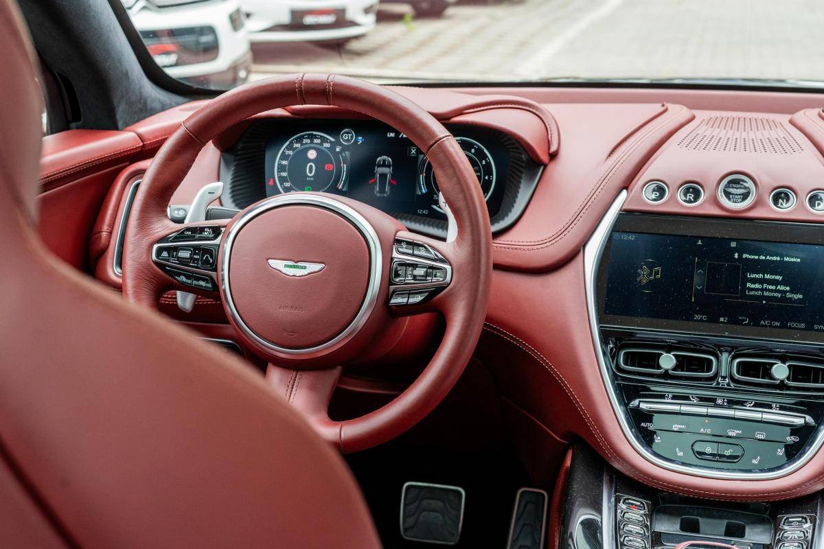 aston-martin-dbx-2021-gasolina-3982cc